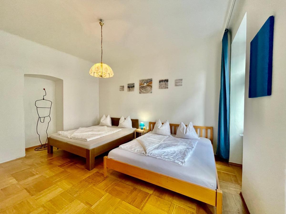 Nice Close To City Center Apartment Wien